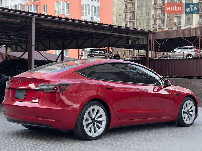 Седан Tesla Model 3 2022 в Одесі