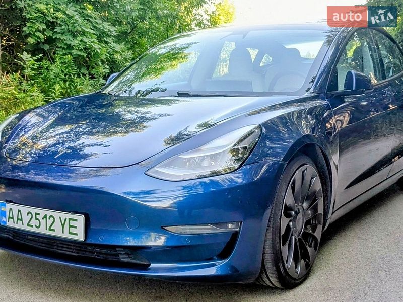 Tesla Model 3 2021