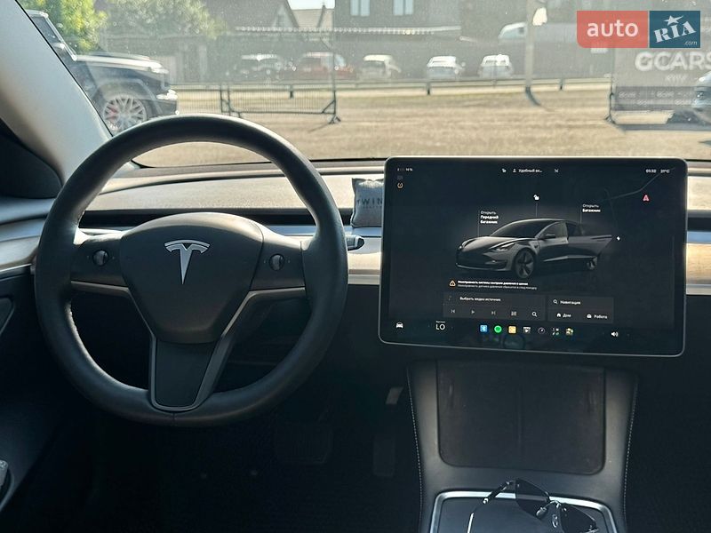 Седан Tesla Model 3 2022 в Киеве