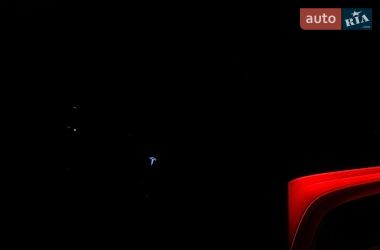 Седан Tesla Model 3 2024 в Дніпрі