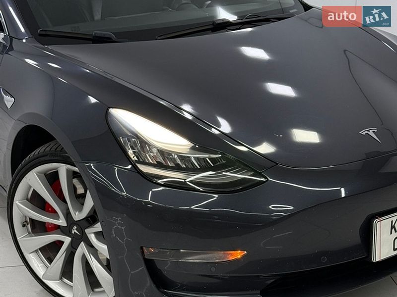 Седан Tesla Model 3 2018 в Одессе