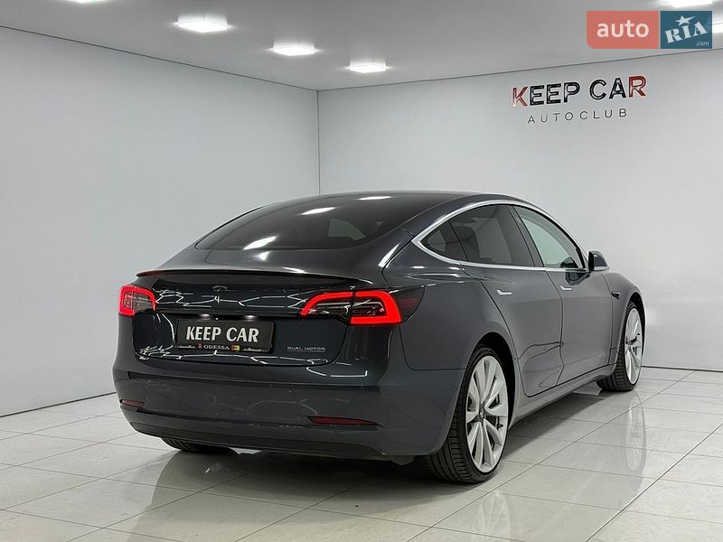 Седан Tesla Model 3 2018 в Одессе