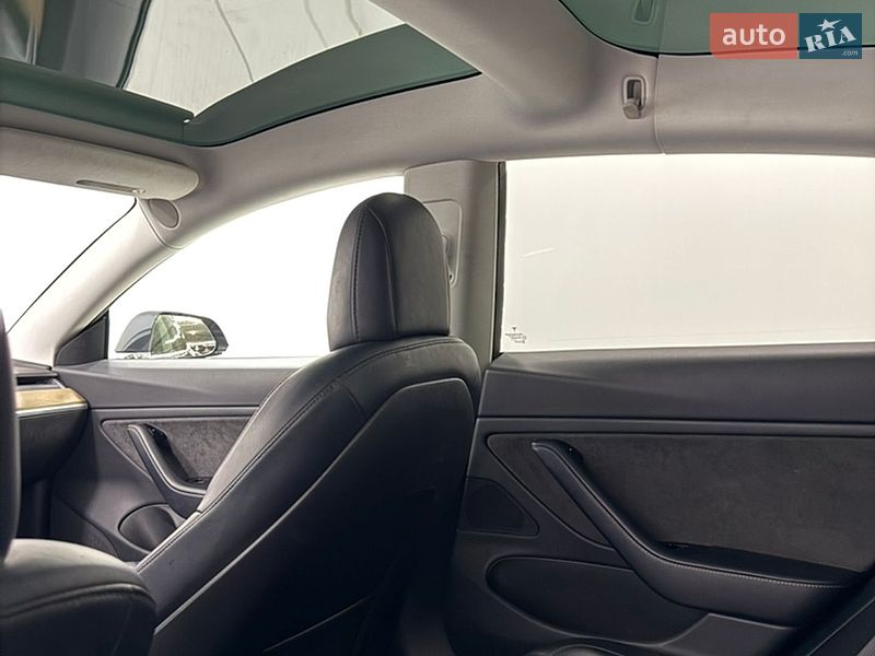Седан Tesla Model 3 2018 в Одессе