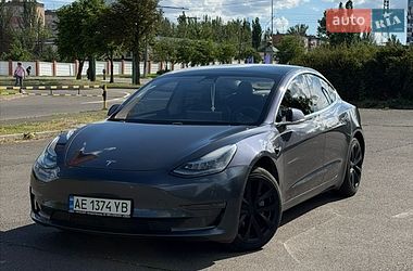 Седан Tesla Model 3 2018 в Кривом Роге Седан Tesla Model 3 2018 в Кривом Роге