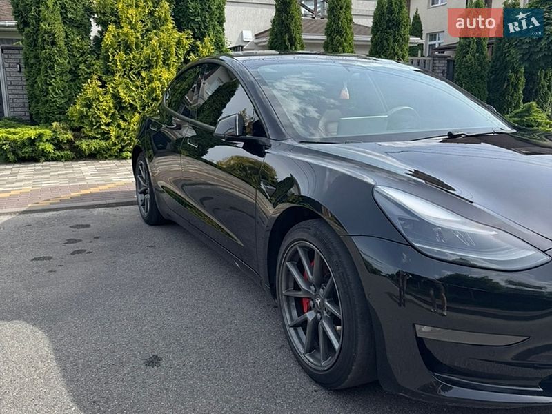 Седан Tesla Model 3 2021 в Киеве фото 2 Седан Tesla Model 3 2021 в Киеве