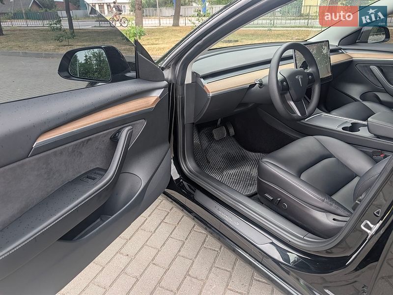 Седан Tesla Model 3 2021 в Коломые