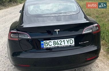 Седан Tesla Model 3 2022 в Золочеве