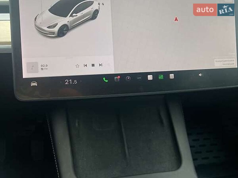 Седан Tesla Model 3 2021 в Ужгороде
