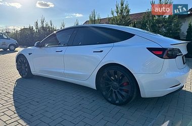 Седан Tesla Model 3 2021 в Золочеве