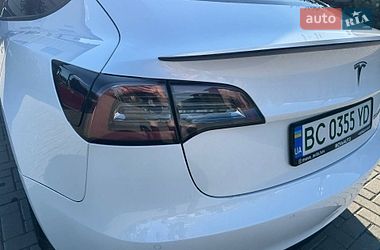 Седан Tesla Model 3 2021 в Золочеве