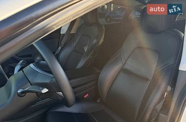 Седан Tesla Model 3 2021 в Золочеве