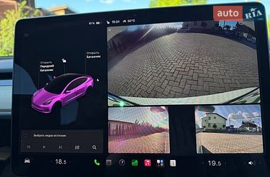 Седан Tesla Model 3 2021 в Золочеве