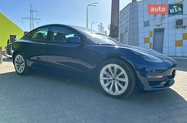 Седан Tesla Model 3 2022 в Києві