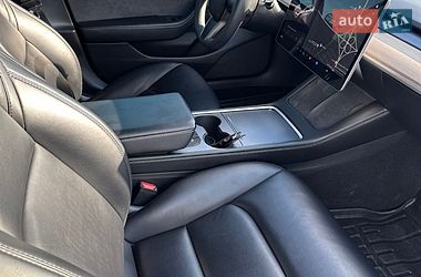 Седан Tesla Model 3 2021 в Львові