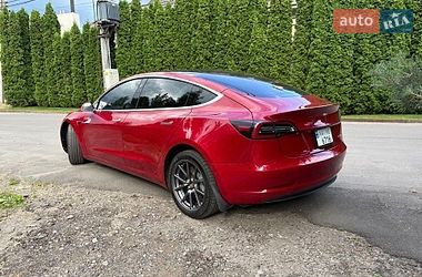 Седан Tesla Model 3 2018 в Києві