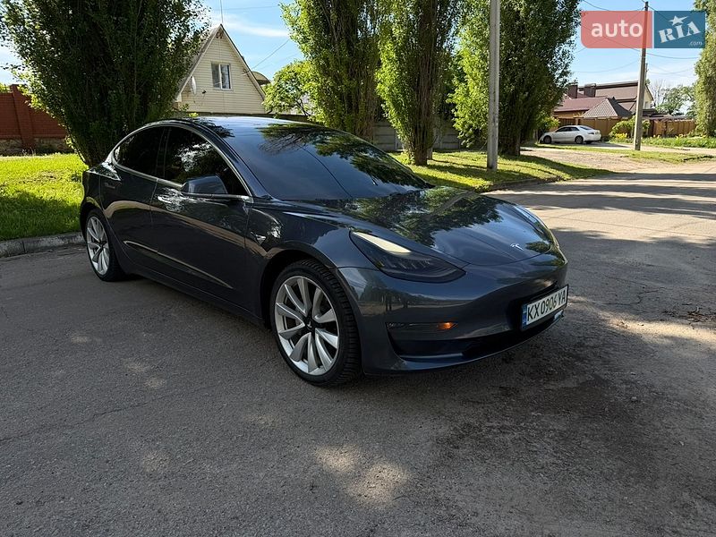 Tesla Model 3 2018