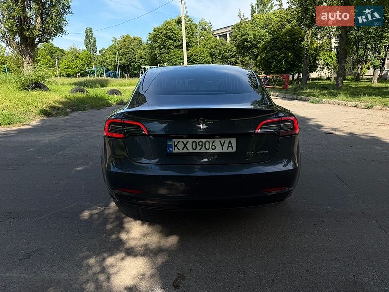 Седан Tesla Model 3 2018 в Харкові