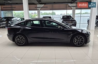 Седан Tesla Model 3 2022 в Хмельницком
