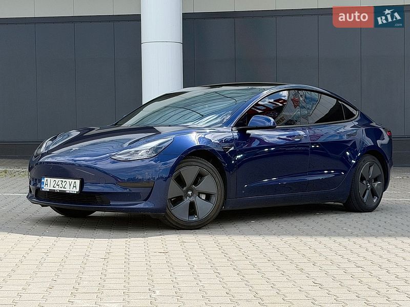 Tesla Model 3 2021