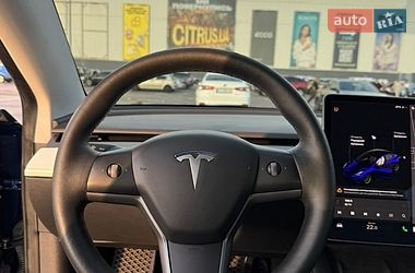 Седан Tesla Model 3 2021 в Киеве