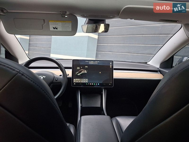 Седан Tesla Model 3 2018 в Ізяславі фото 17 Седан Tesla Model 3 2018 в Ізяславі