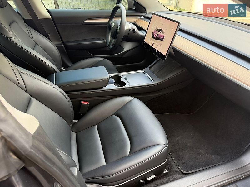 Седан Tesla Model 3 2023 в Киеве фото 21 Седан Tesla Model 3 2023 в Киеве