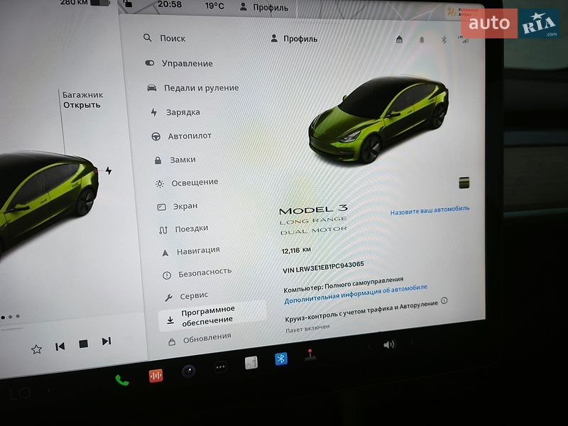 Седан Tesla Model 3 2023 в Стрию