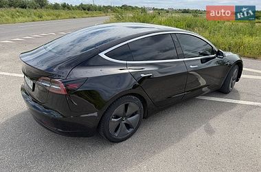 Седан Tesla Model 3 2020 в Городке