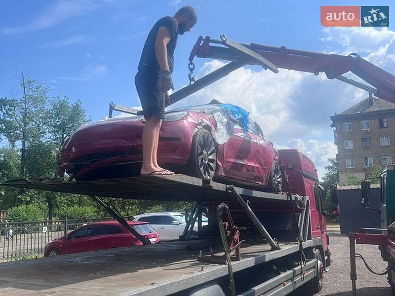 Седан Tesla Model 3 2020 в Киеве фото 15 Седан Tesla Model 3 2020 в Киеве