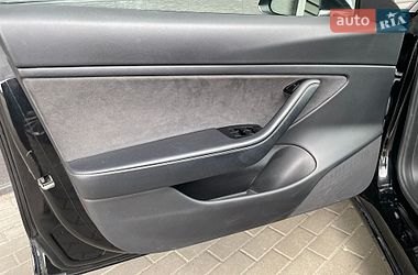 Седан Tesla Model 3 2017 в Києві