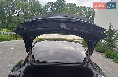 Седан Tesla Model 3 2022 в Луцке