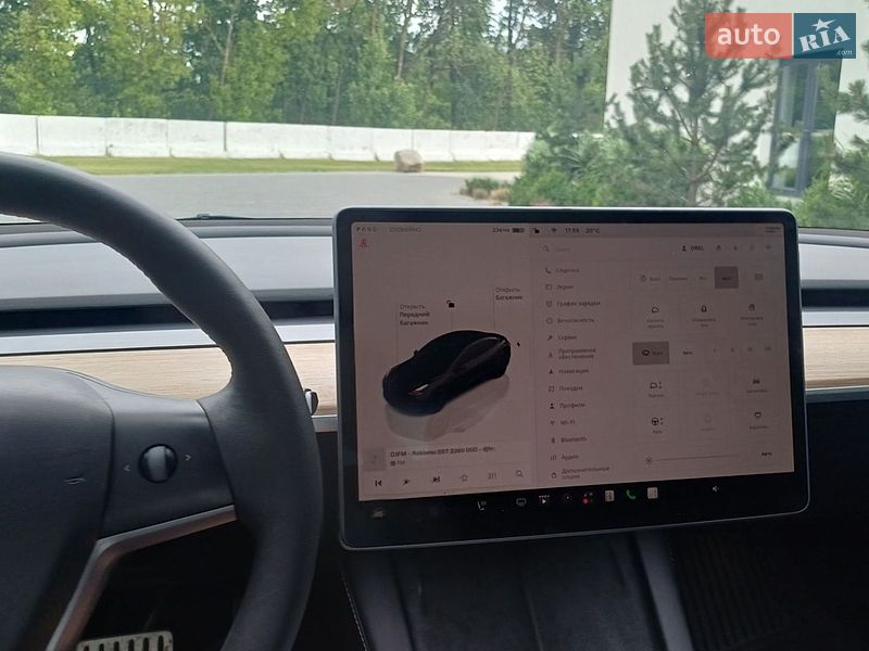 Седан Tesla Model 3 2022 в Луцке
