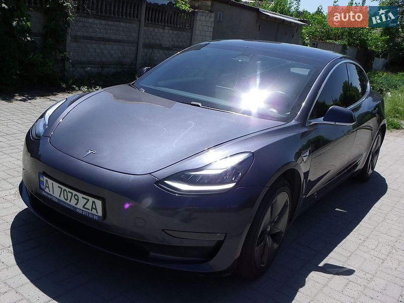 Седан Tesla Model 3 2019 в Запоріжжі