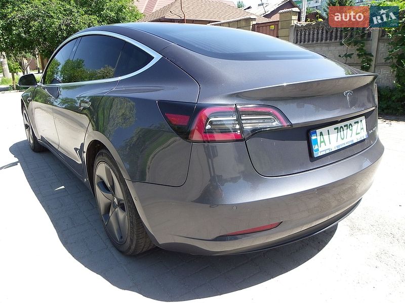 Седан Tesla Model 3 2019 в Запорожье