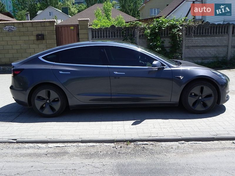 Седан Tesla Model 3 2019 в Запорожье