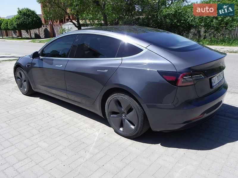 Седан Tesla Model 3 2019 в Запоріжжі