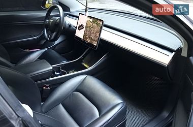 Седан Tesla Model 3 2019 в Запоріжжі