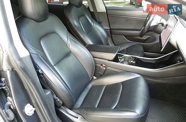 Седан Tesla Model 3 2019 в Запорожье