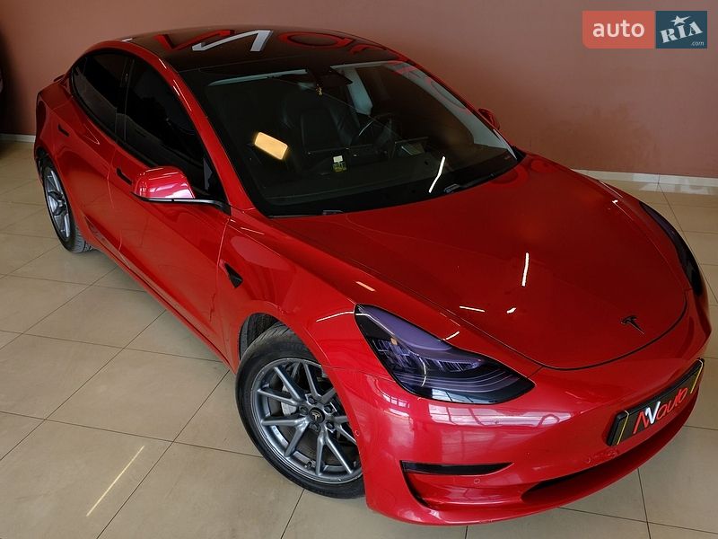 Седан Tesla Model 3 2019 в Одессе