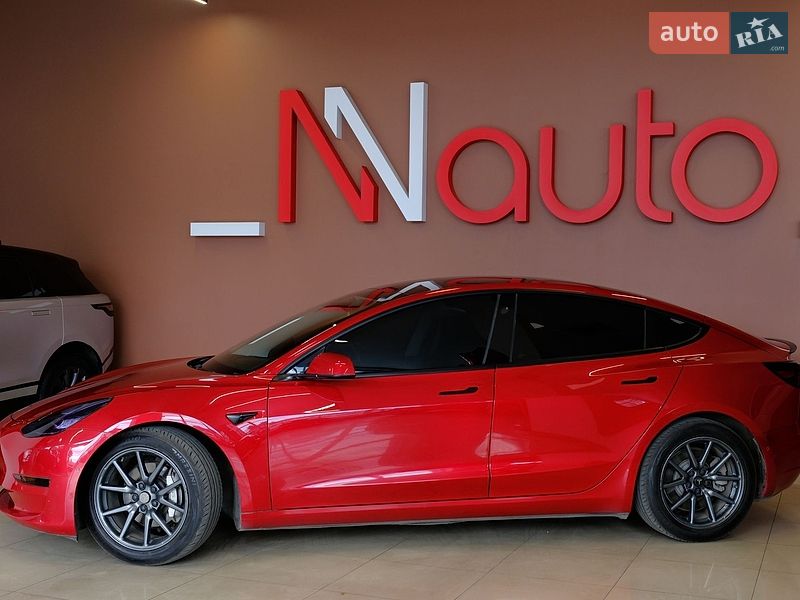 Седан Tesla Model 3 2019 в Одессе