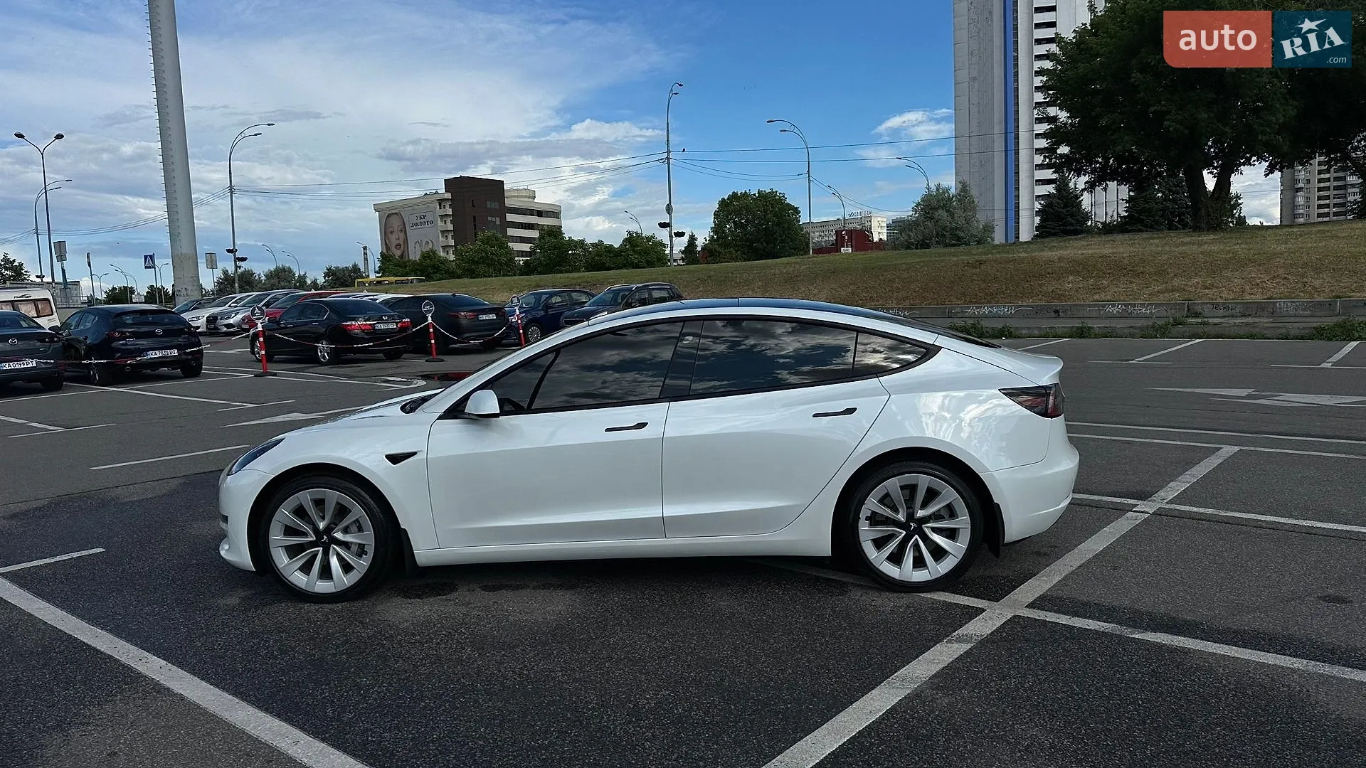 2022 Tesla Model 3 - мініатюра 3