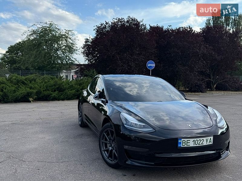 Седан Tesla Model 3 2019 в Миколаєві