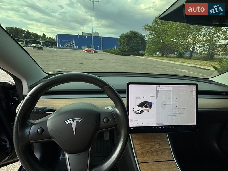 Седан Tesla Model 3 2019 в Миколаєві