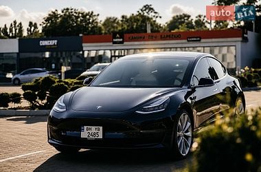Седан Tesla Model 3 2018 в Одессе Седан Tesla Model 3 2018 в Одессе