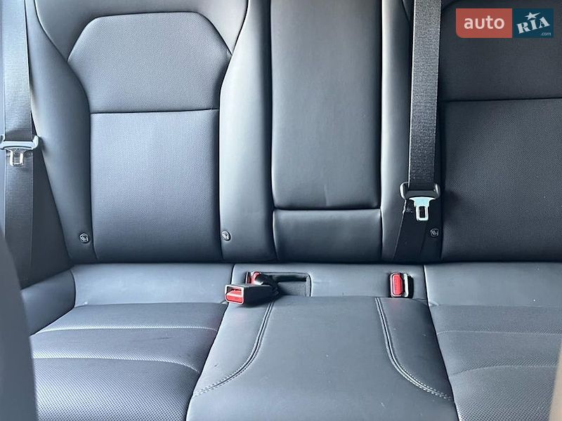 Седан Tesla Model 3 2024 в Киеве фото 77 Седан Tesla Model 3 2024 в Киеве