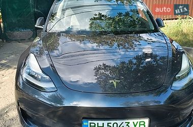 Седан Tesla Model 3 2019 в Одесі