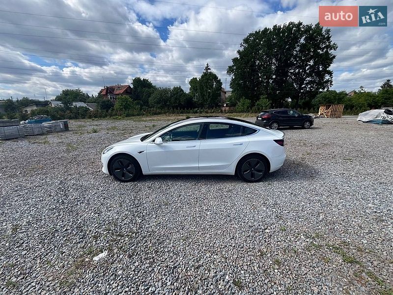 Седан Tesla Model 3 2018 в Львове фото 5 Седан Tesla Model 3 2018 в Львове