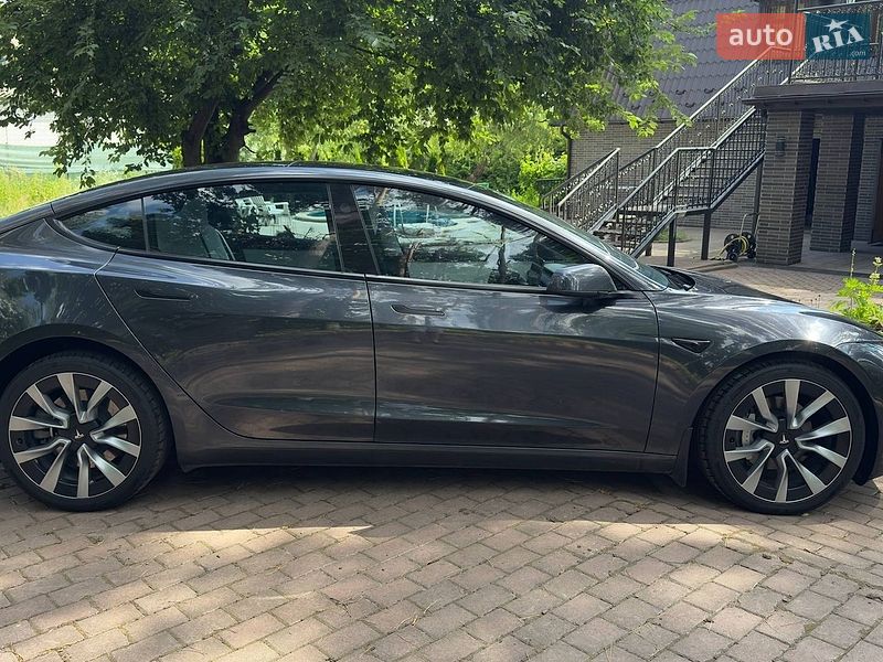 Седан Tesla Model 3 2023 в Києві фото 3 Седан Tesla Model 3 2023 в Києві