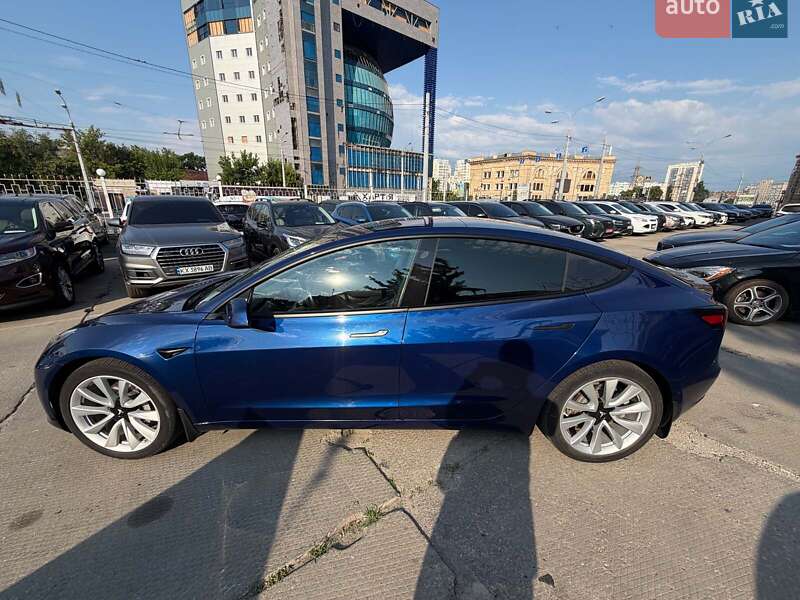 Седан Tesla Model 3 2018 в Харькове
