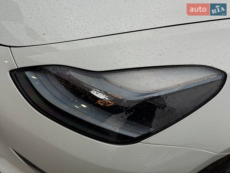Седан Tesla Model 3 2021 в Харькове